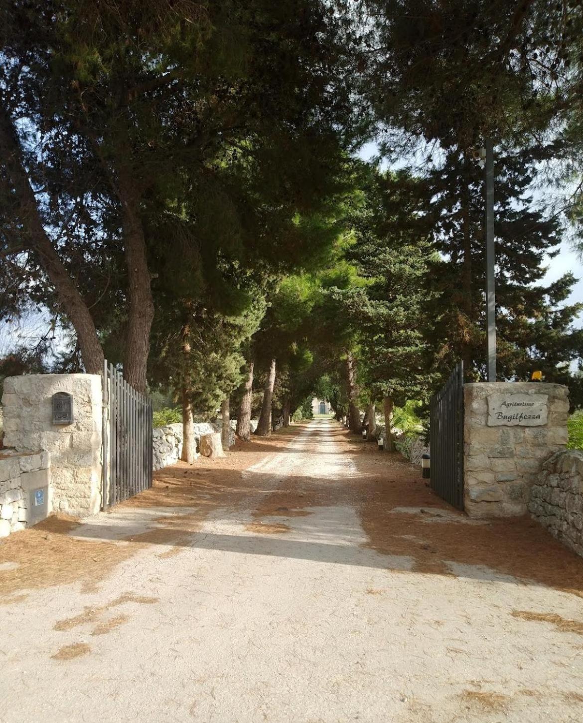 Agriturismobugilfezza Di Tgesd Modica Exterior foto
